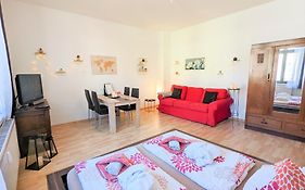Gemütliche Urlaubsoase mit Pool, Sauna&Terrasse - UO