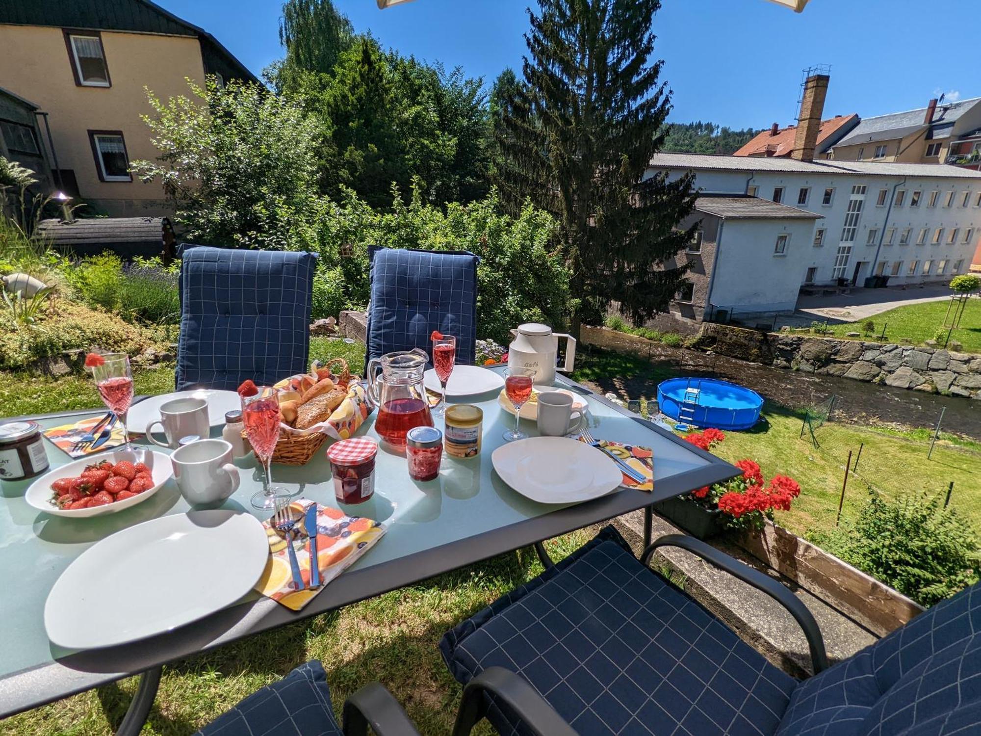 Ferienwohnung Gemütliche Urlaubsoase mit Pool, Sauna&Terrasse - UO Sebnitz Exterior foto